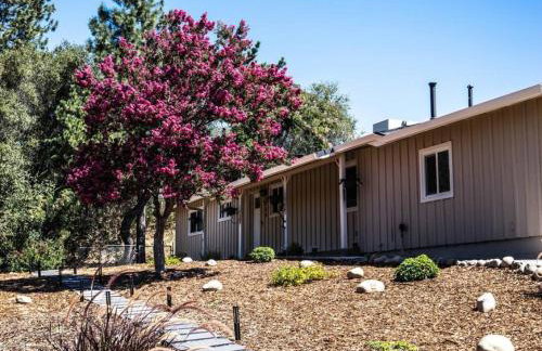 Pool! Quite, Private, remodeled home on the hill - Foto 22