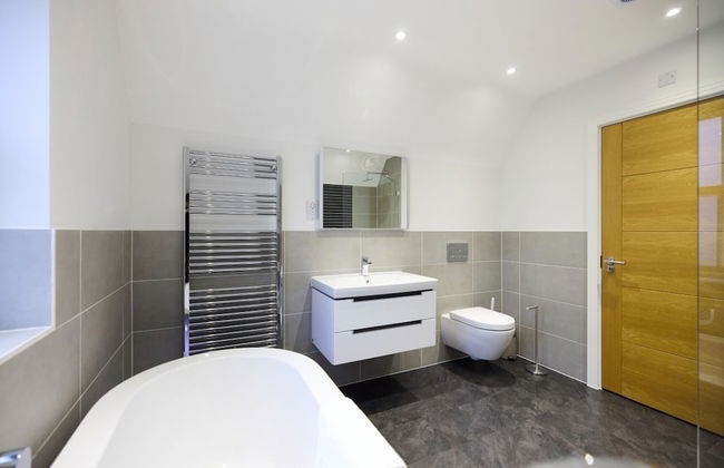 The Ascot Escape - Stylish 4bdr With Courtyard - Foto 27