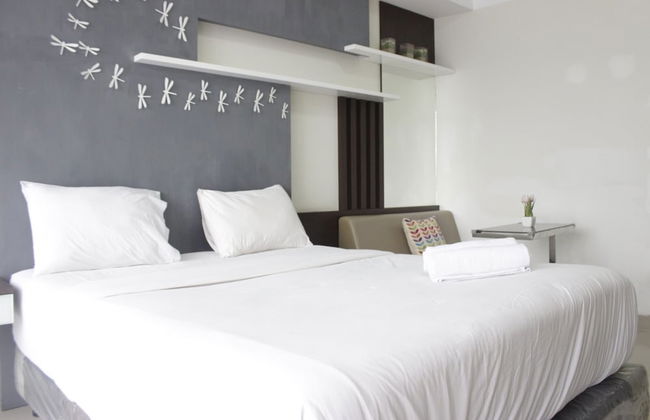 Modern & Contemporary Studio At Beverly Dago Apartment Near Itb - Photo 2