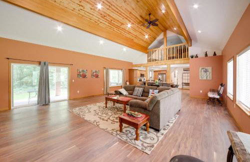 Spacious House on Half Acre Less Than 3 Mi to Beach! - Foto 6