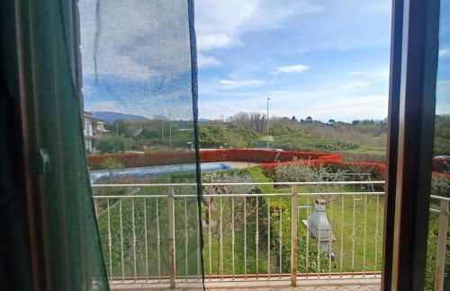 GARDA UN PO' Pool and Lake - Foto 10