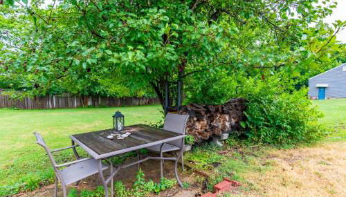 Family-Friendly 2BR Cottage Near Creve Coeur Lake - Foto 4, Garden view