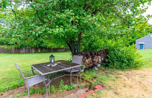 Family-Friendly 2BR Cottage Near Creve Coeur Lake - Foto 4