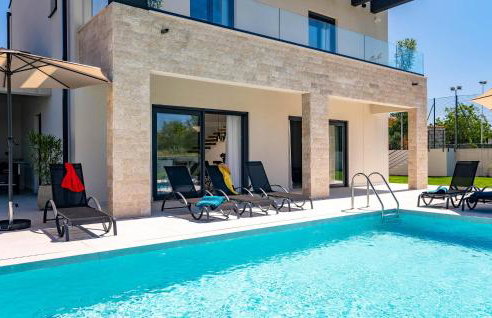 3 Bedroom Cozy Home In Nedescina - Foto 10