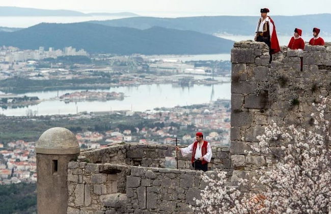 Huge terrace with sea view of the bay - Foto 32