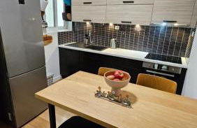 Heart of Faliro 2BR 5m Walk to Beach - Newly Renovated - Foto 24