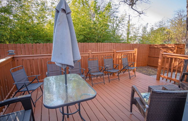 Southtown Classic 3br/2ba Mins From Downtown - Photo 26