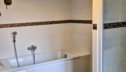 La Petite Maison de Vernon-Giverny, Wifi, machine à laver, parking gratuit, jardin privé - Foto 4, Shower