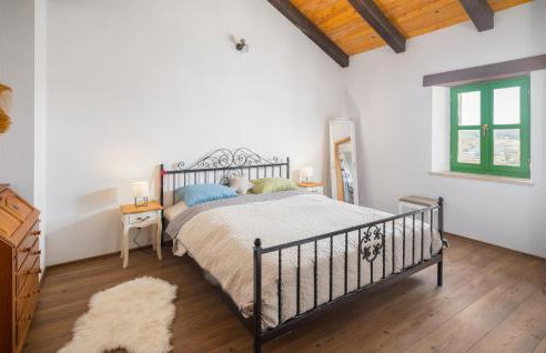 3 Bedroom Lovely Home In Sorici - Photo 20