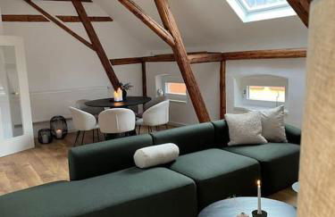 Mosel-Charm - Urige Dachgeschosswohnung für 6 Personen - 3 Schlafzimmer, Fahrradkeller & Gratis WLAN - BG Living & Hosting - Foto 1