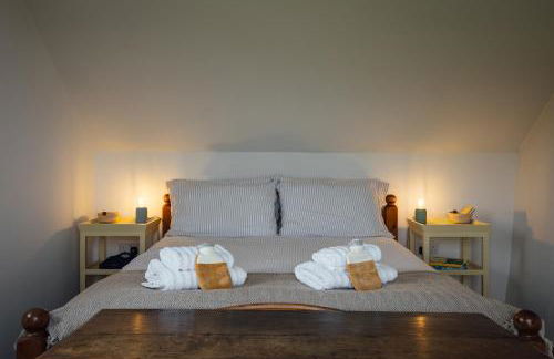 Cliff-top Cottage on Coast Path w/Panoramic Views - Photo 26