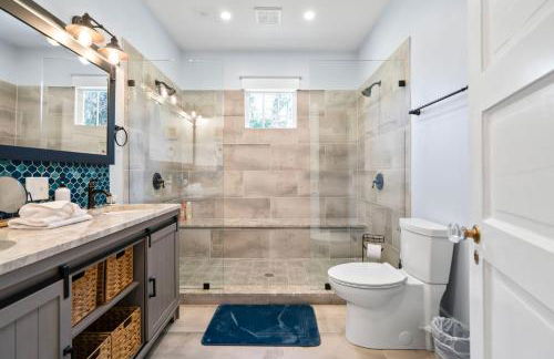 Cottage at Kempner Park Pet-Friendly Modern Home w Backyard - Foto 24