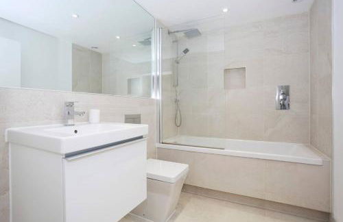 JOIVY Vibrant City Centre 2-bed Apt. - Foto 36