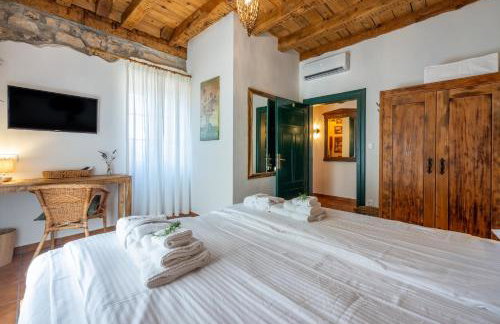 Villa Cocoon - Vacation Home with Heated Pool & Garden - Foto 40