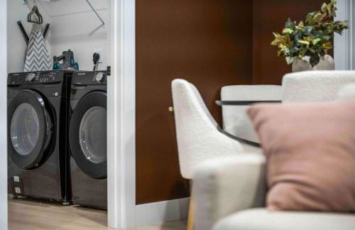 4BR, 2 & half Bath, Hot Tub, Private Parking, Near Ark - Foto 20