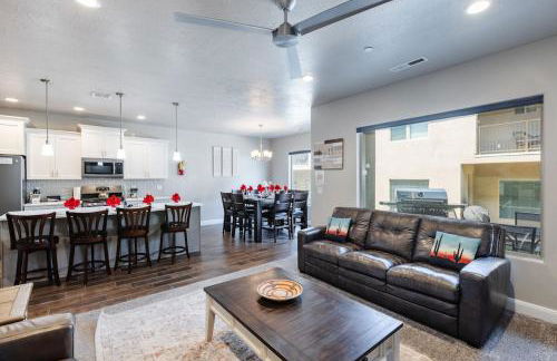 Zion Village Resort 415 Private Hot Tub, Ping Pong Table, and Community Pool access - Foto 77