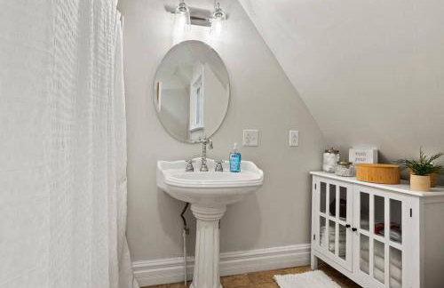 Rochester Gem: 3BR Near All! - Foto 40