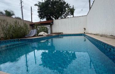 Casa Praia Grande 5min praia, 2 vagas, wi fi , 3 banheiros , piscina grande , freezer extra gelo , churrasqueira , até 9 pessoas - Photo 57