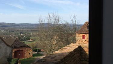 Maison de tuiles au pieds du château de Castelnau - Foto 4