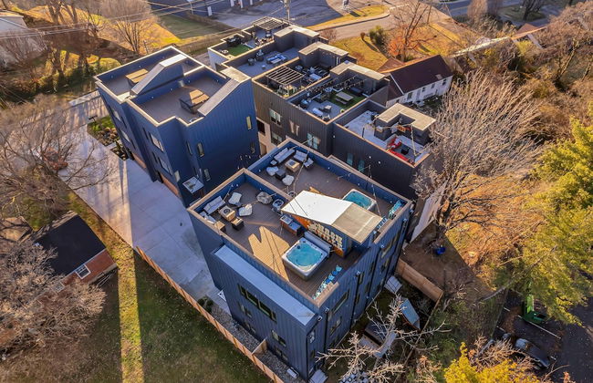 Luxury Hot tub Rooftop Deck Game Room Nashville - Foto 49