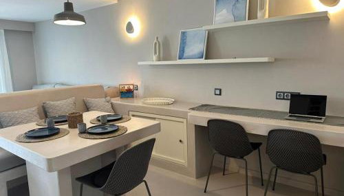 Elements - Air & Water Apartment by Hostandros - Foto 4