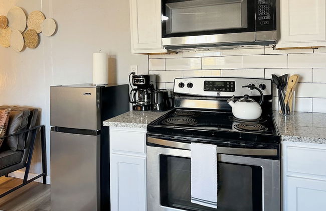 Serene 1BR Escape Near Bricktown - 32A - Photo 18
