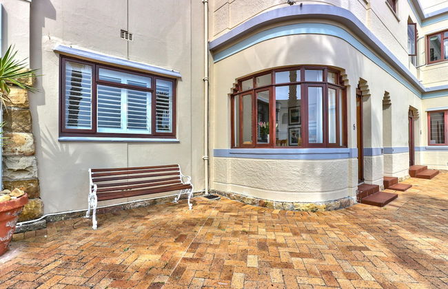 On the Beach in Camps Bay - Fully Equipped 2 Bedroom Apartment - Foto 24