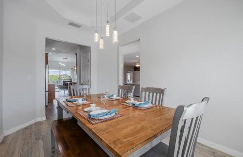 Heaven Found! Stunning River Views & Pool - Villa Island Sunset - Roelens Vacations - Foto 22