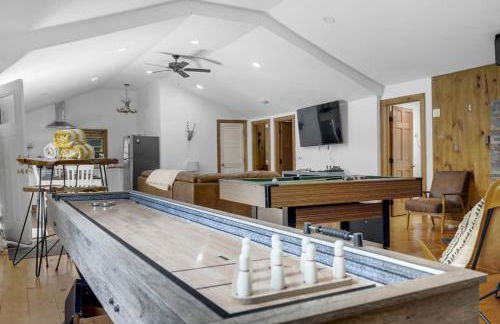 Twin Pines Retreat - Lake, Firepit and Games - Foto 32