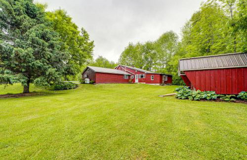 Adirondack Escape with River Access Fish and Swim - Foto 27