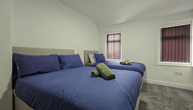 Blackpool Bliss - Spacious 4-bed Apartment - Foto 5, Habitación