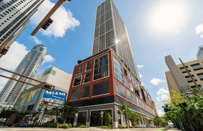 Perfect Studio Stay in Downtown Miami - Photo 48