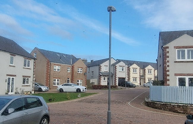 Impeccable Beachfront 2-bed Cottage in St Bees - Photo 26