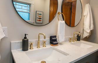 Gulf Coast Craftsman - Cozy, Charming & Central! - Foto 10