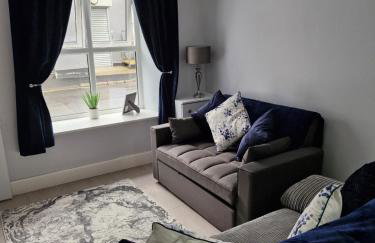 The Little Red Door - Photo 5