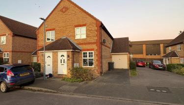 Northampton 2 King Bed SKY TV Driveway Earls Barton - Foto 4