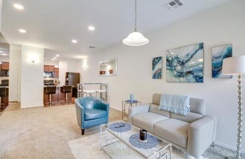 4 Mi to UNM Convenient Albuquerque Townhome! - Photo 1