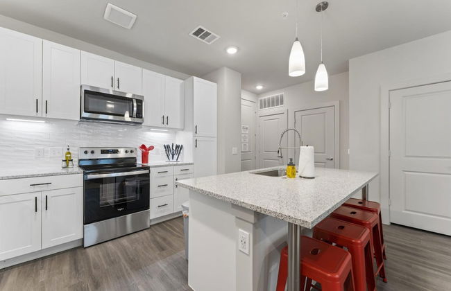 Prime Soco Charming 1BR King Suite w Pool Parking - Foto 6