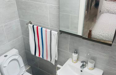 Femros Cosy one bed apt,12mins to Birmingham city ctr - Foto 8