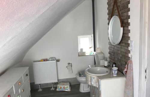 Ferienwohnung im Einfamilienhaus, Automobil und Robert Schumann Stadt Zwickau - Foto 2