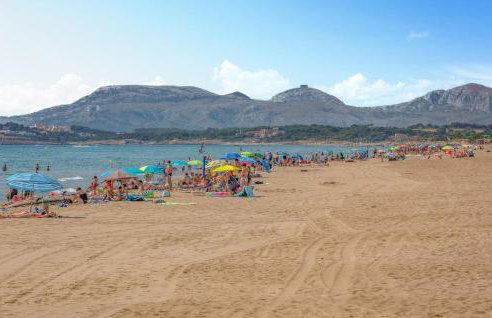 Awesome Home In Sant Miquel De Fluvià - Foto 27