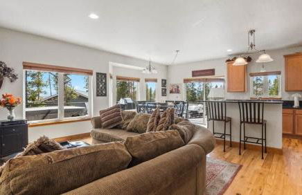 New Listing - Doc's Place - Beautiful Hot Tub Views - Foto 23