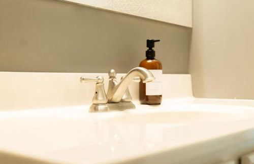 The Family Haven - 3BD 3BA Home in East Peoria - Foto 68