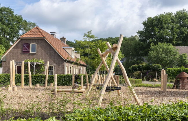 Holiday Home With Garden - Photo 18