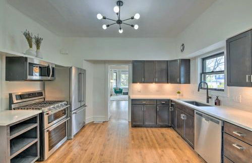 Spacious Oak Park Home, 11 Mi to Downtown Chicago! - Foto 9