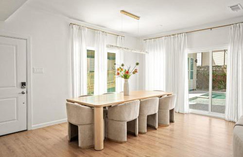 Resort-Style 3BR Ensuites, Slps7, Pool&, Gated, BBQ - Photo 4