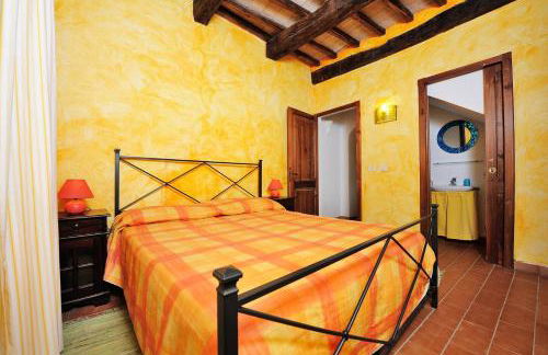 Antico Casale in pietra con Piscina privata - Photo 16