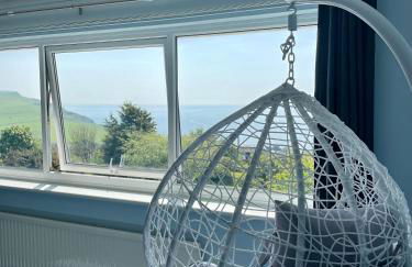 Stunning Charmouth Property with Bay views! - Photo 22
