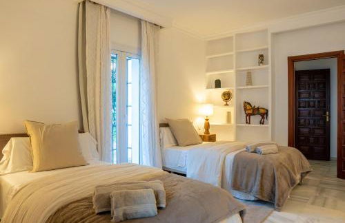 Elegant Villa with Pool & Golf Range in Sotogrande - Foto 26