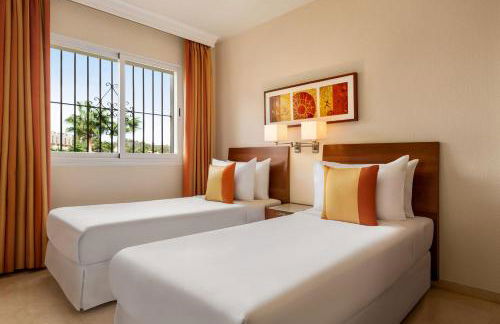 Ramada Hotel & Suites by Wyndham Costa del Sol - Foto 116